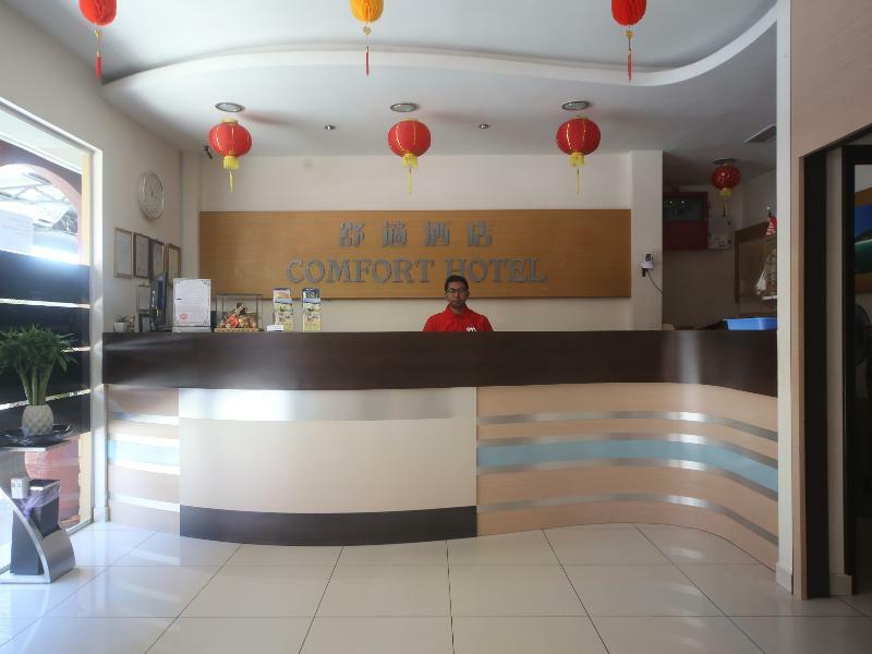 Oyo 750 Comfort Hotel Кота Кинабалу Екстериор снимка