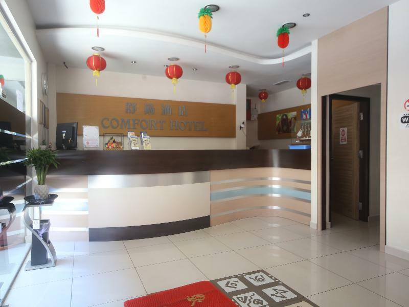 Oyo 750 Comfort Hotel Кота Кинабалу Екстериор снимка