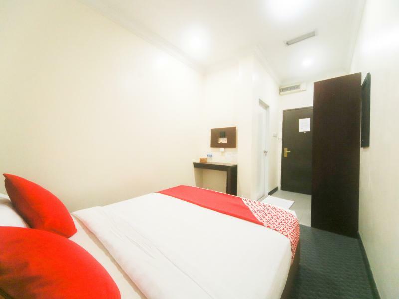 Oyo 750 Comfort Hotel Кота Кинабалу Екстериор снимка